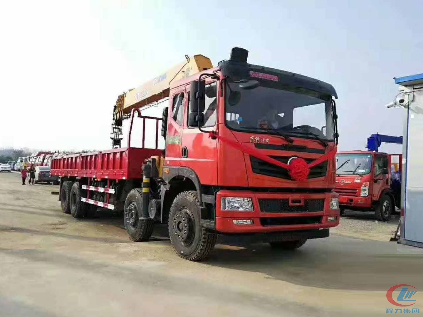 湖北不朽情缘官网登录入口东风特商16吨随车吊高清图