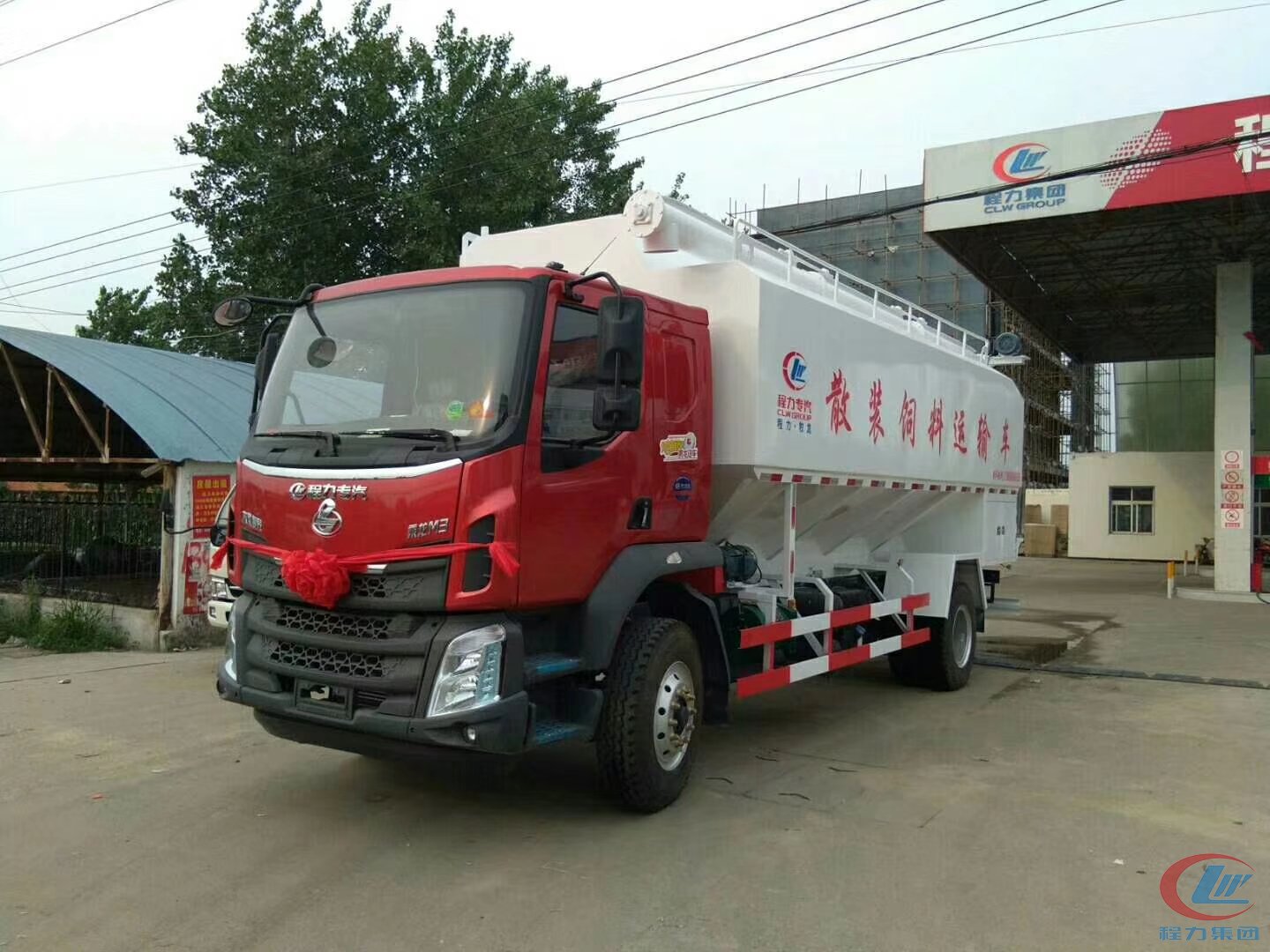 不朽情缘官网登录入口集团东风柳汽12-14吨饲料车高清图