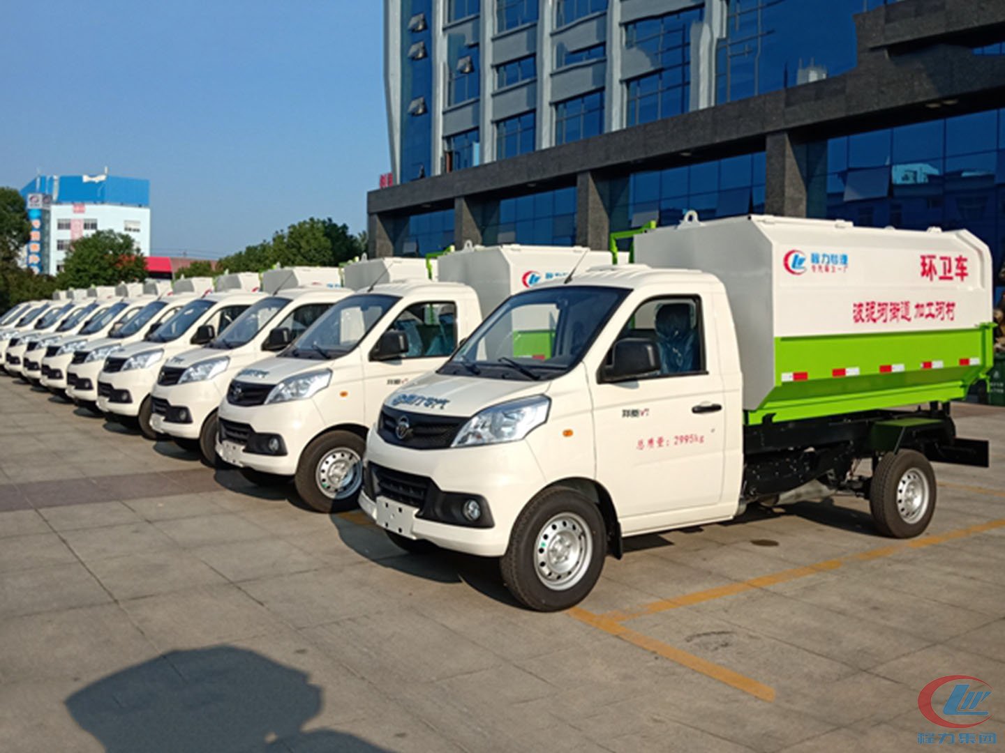 不朽情缘官网登录入口集团国六福田挂桶垃圾车批量发车