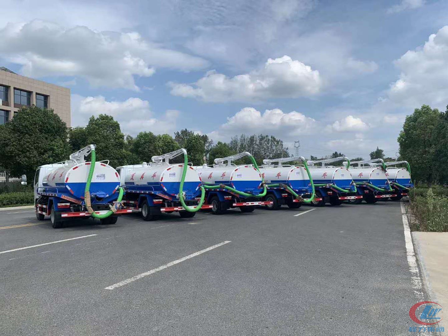 不朽情缘官网登录入口集团国六东风多利卡吸粪车批量发往内蒙古