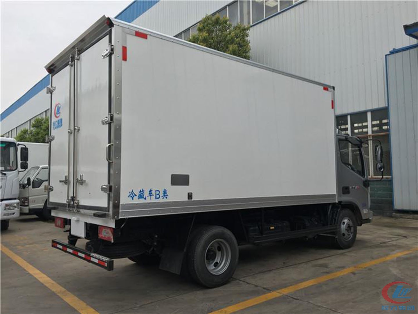 国六奥铃速运冷藏车