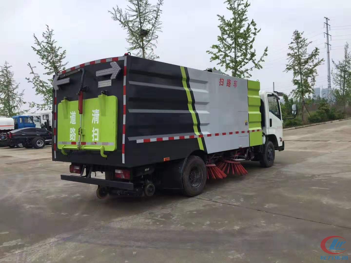 不朽情缘官网登录入口江铃扫路车