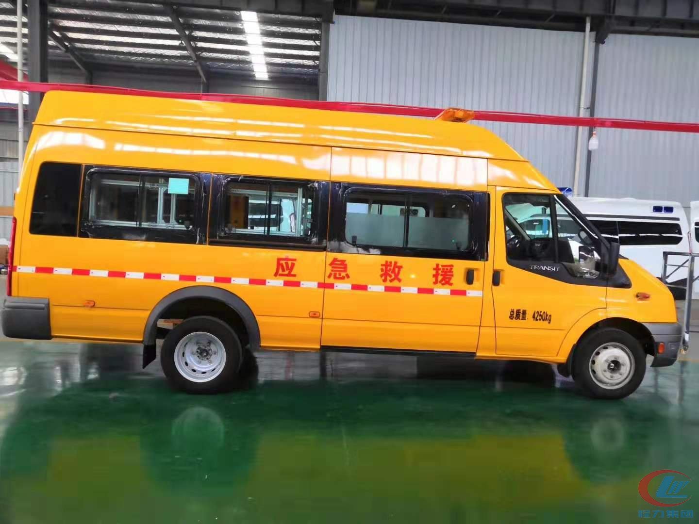 福特新时代客运版救护车，福特应急救援车