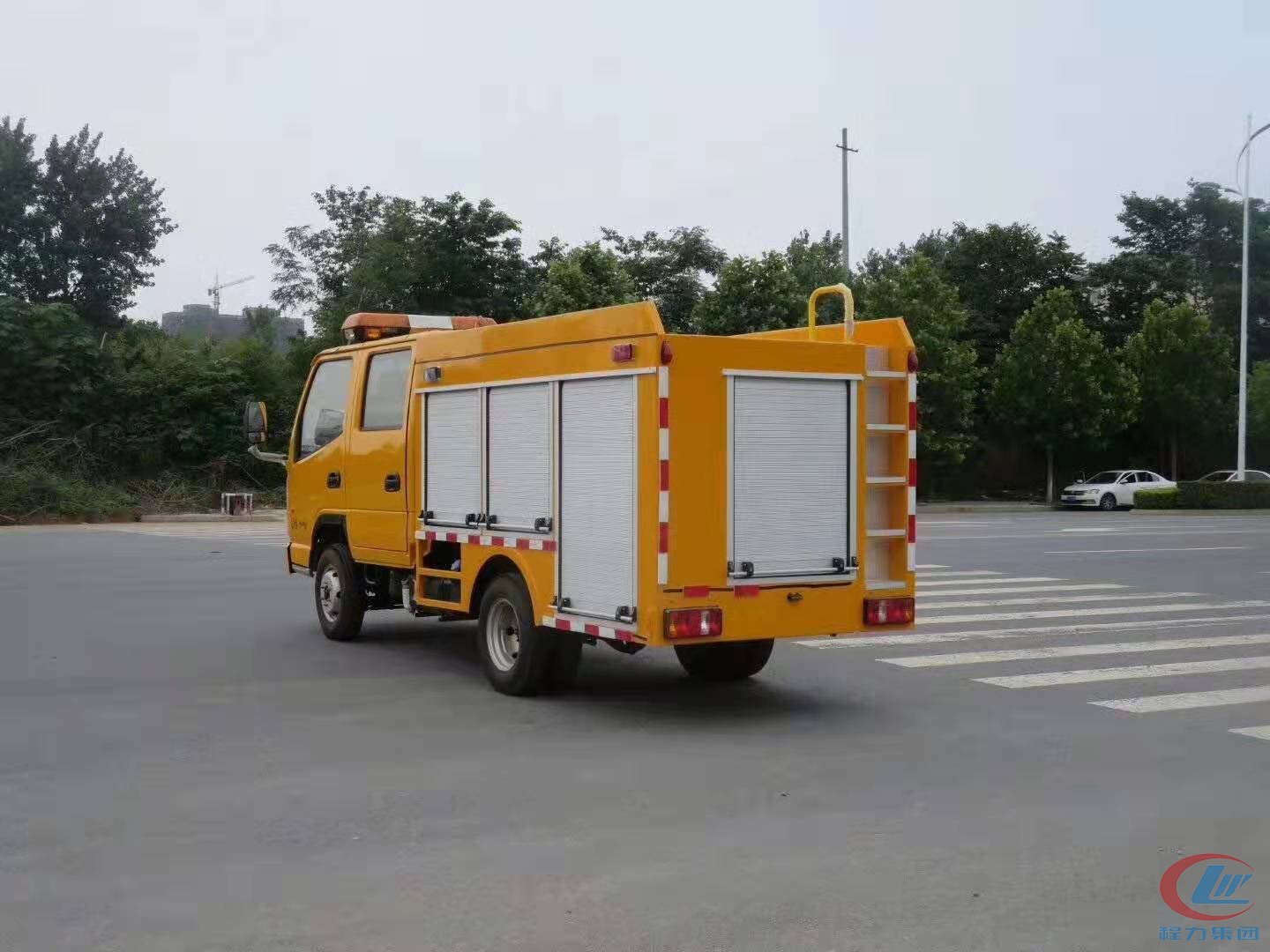凯马双排抢险车，凯马救险车
