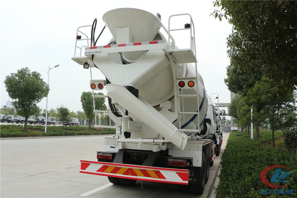 湖北不朽情缘官网登录入口东风153搅拌车背面图