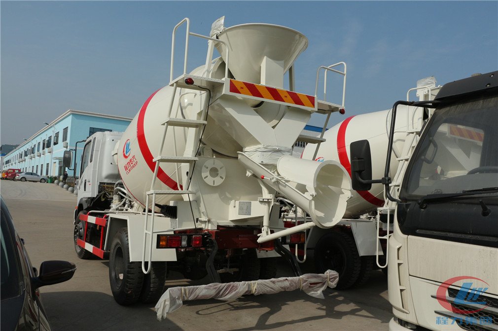 不朽情缘官网登录入口王牌搅拌车背面图