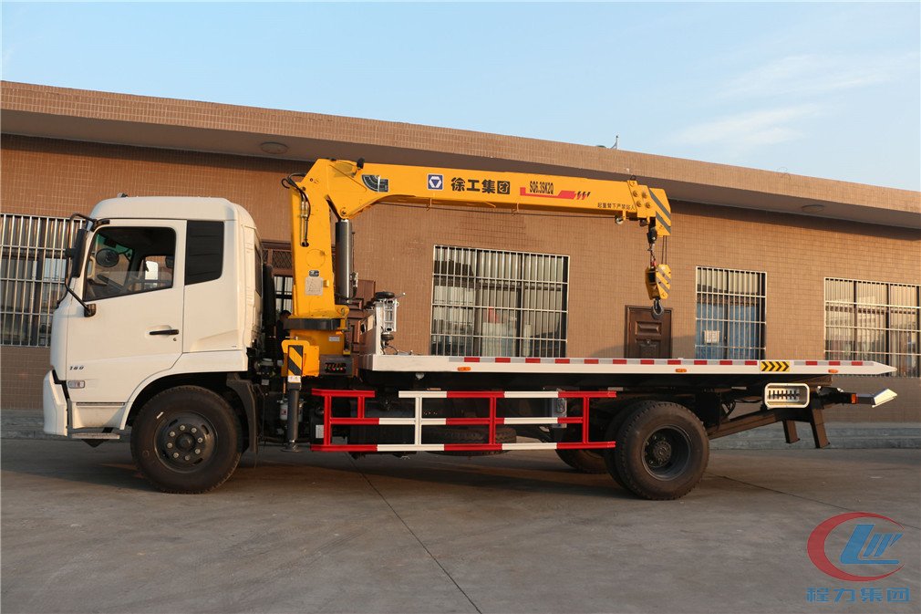 不朽情缘官网登录入口东风天锦平板带吊清障车侧面图