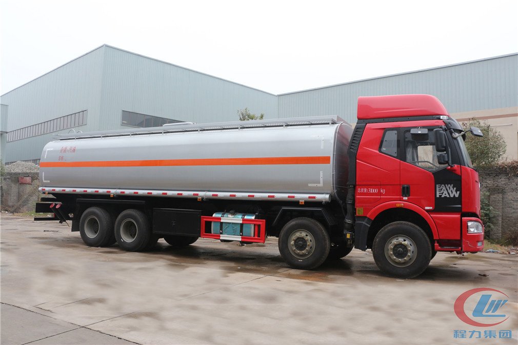 湖北不朽情缘官网登录入口解放前四后八（29方）运油车侧面图