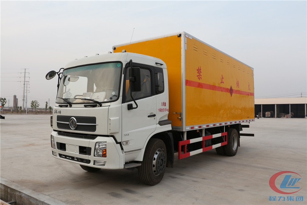 湖北不朽情缘官网登录入口东风天锦爆破器材运输车侧面图