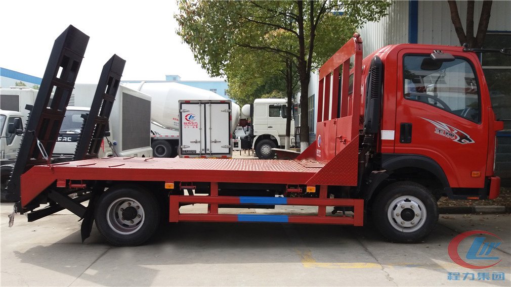 不朽情缘官网登录入口重汽王牌平板运输车侧面图