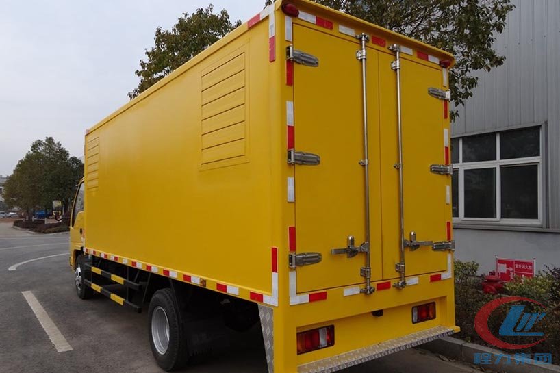 不朽情缘官网登录入口五十铃小型应急发电车侧面图