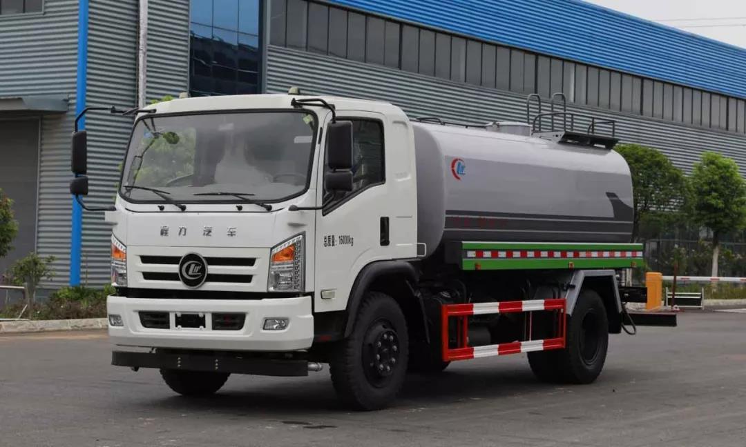 不朽情缘官网登录入口商用底盘洒水车