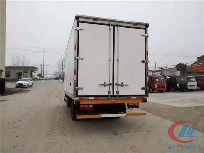 不朽情缘官网登录入口东风多利卡D7冷藏车