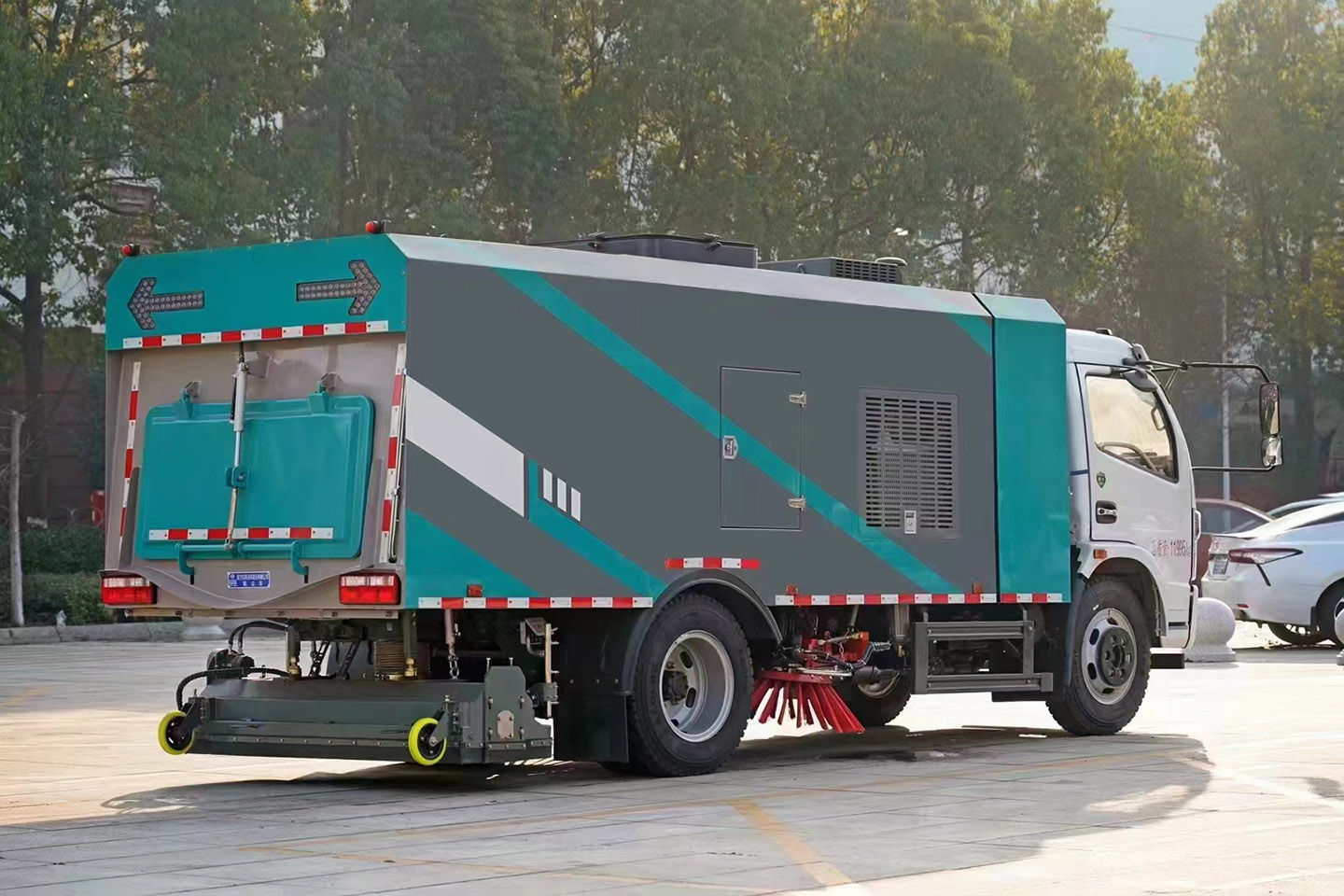 不朽情缘官网登录入口东风第三代干湿两用吸尘车，带洗扫功能和干扫功能