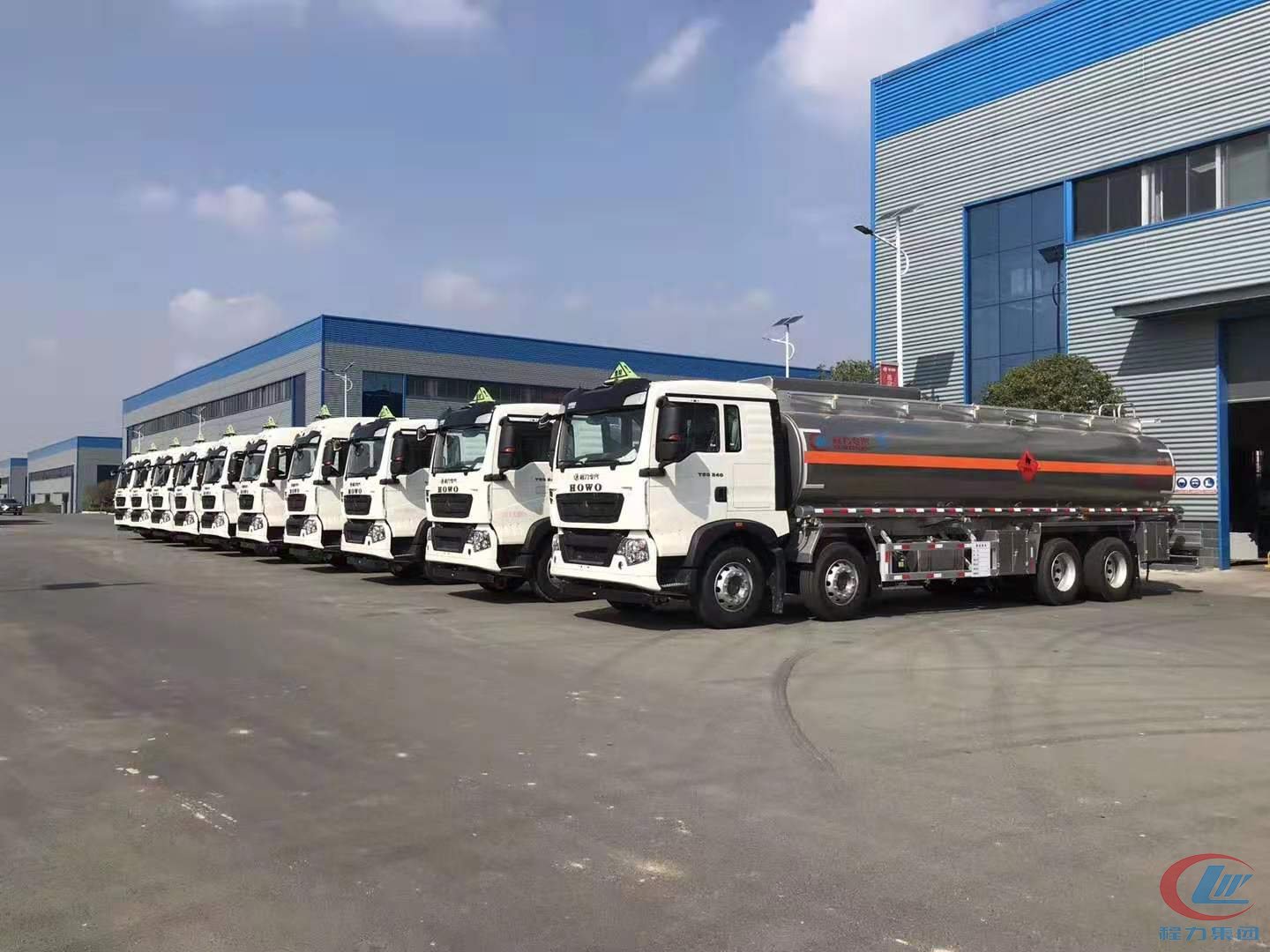 不朽情缘官网登录入口铝合金油罐车